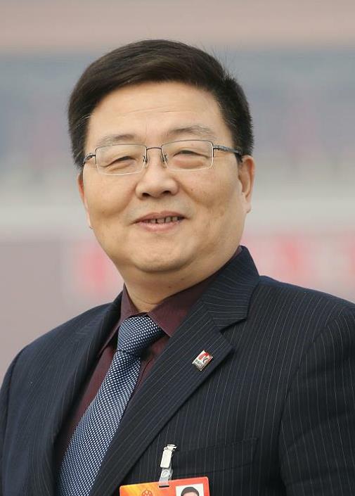 全国人大代表肖伟：建议加快中药防治重大病毒感染性疾病创新药物研发